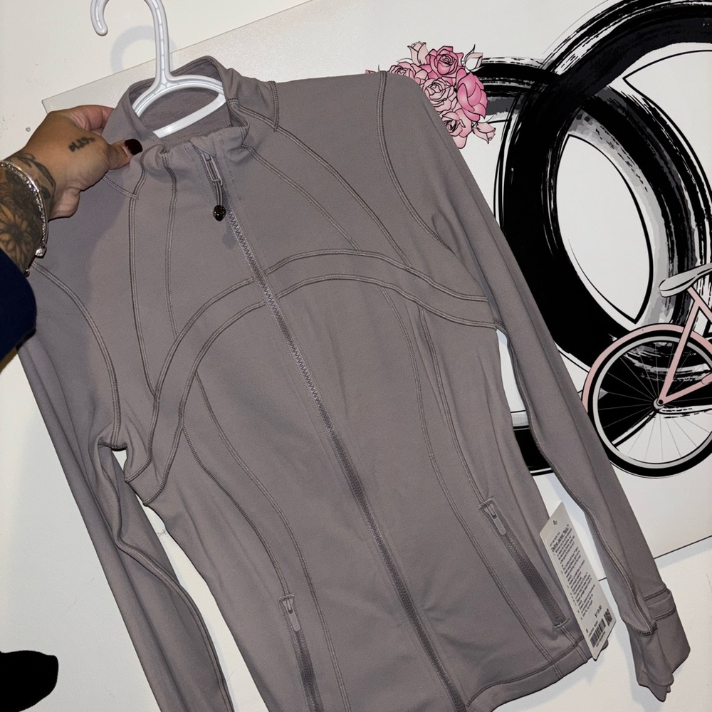 Mauve grey lulu define